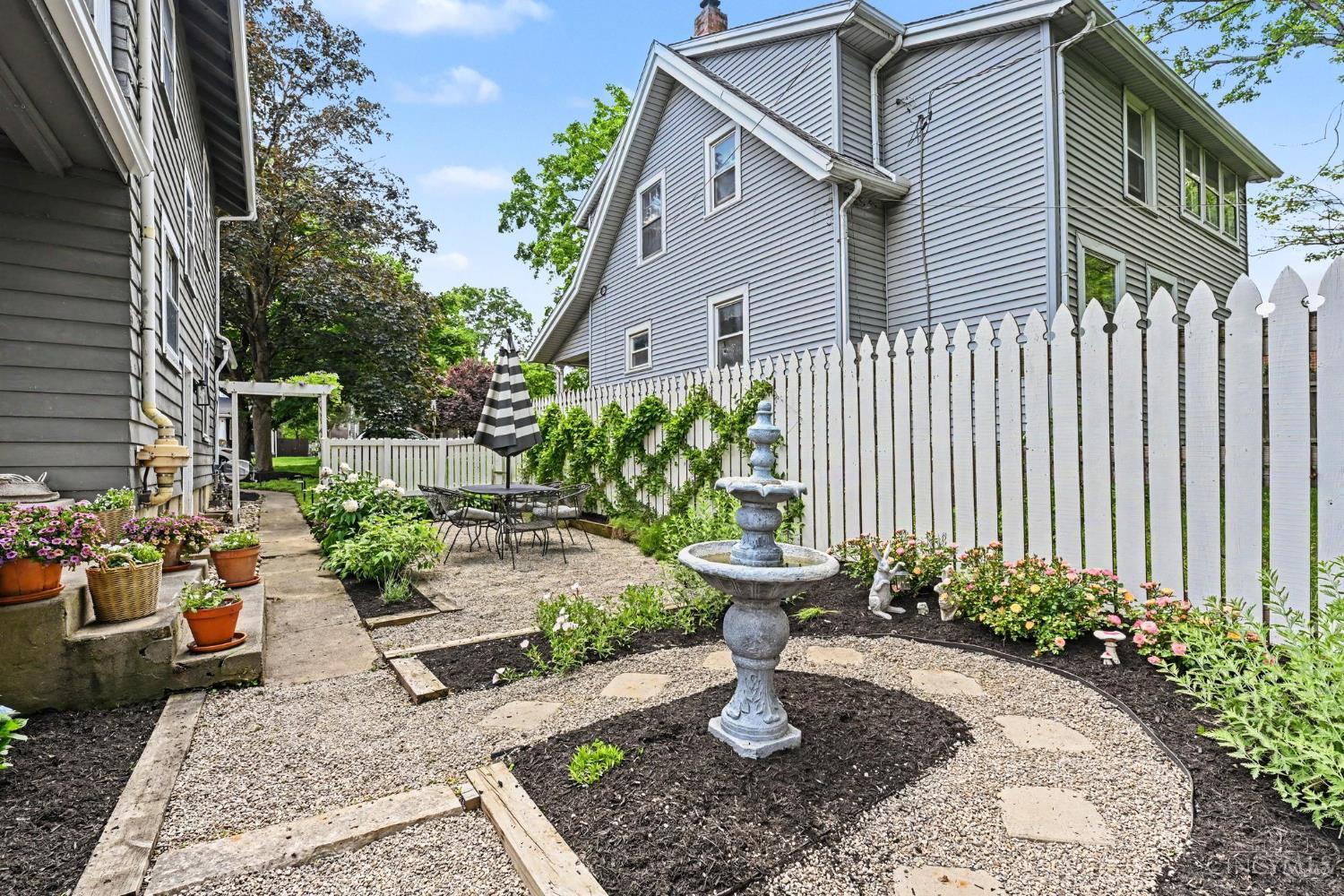 1589 Stockton Avenue Property Photo 15