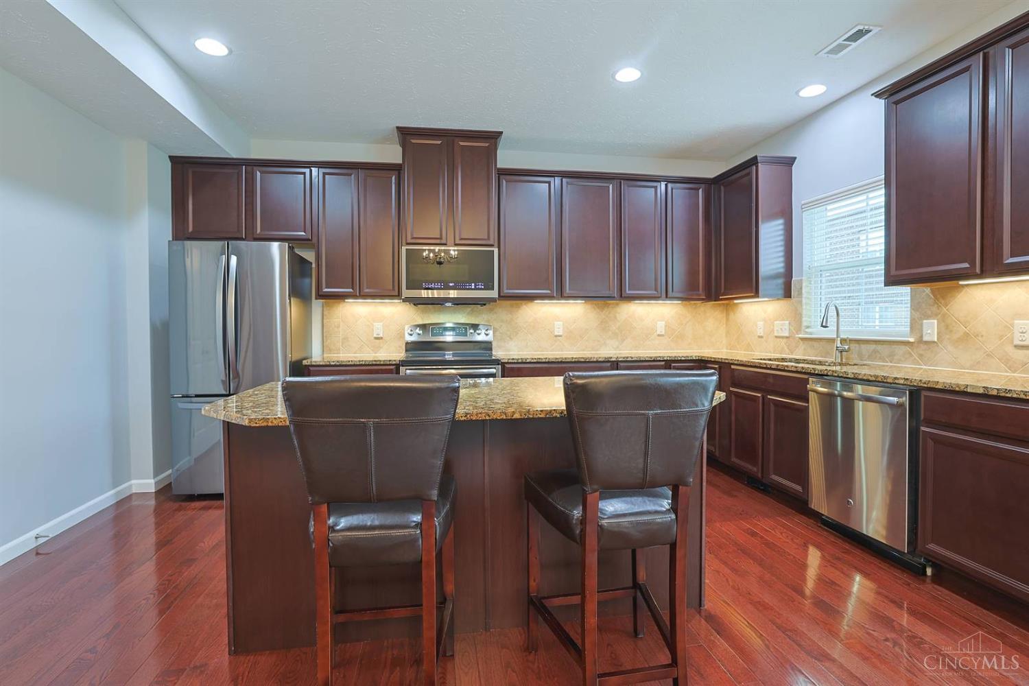 9558 Cobblestone Walk Property Photo 17