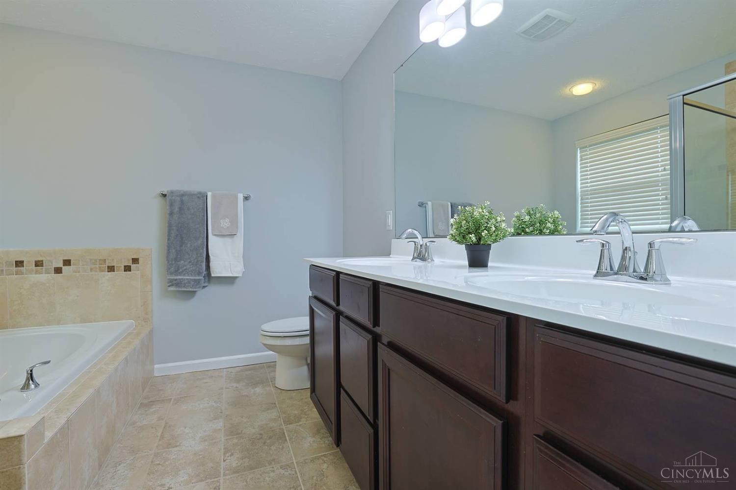 9558 Cobblestone Walk Property Photo 25