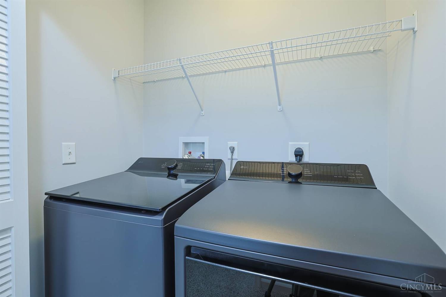 9558 Cobblestone Walk Property Photo 34