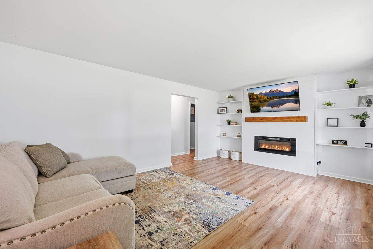 1474 Washington Boulevard Property Photo 6