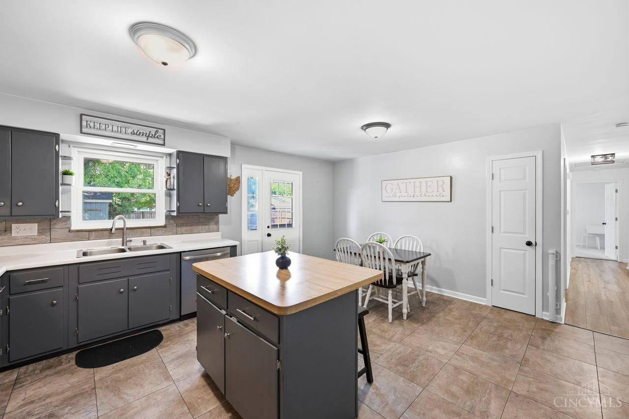1474 Washington Boulevard Property Photo 8