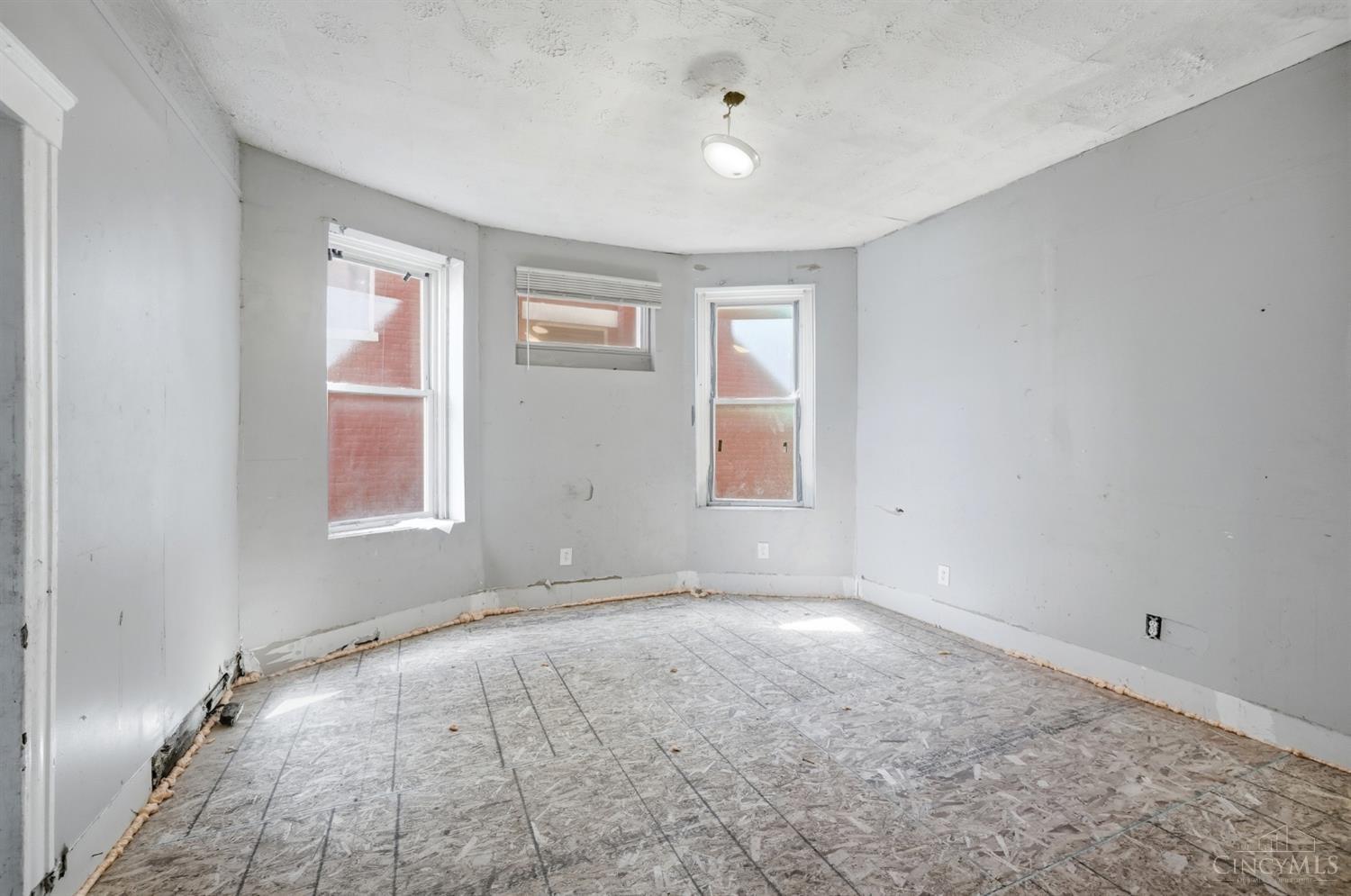 3487 Harvey Avenue Property Photo 9