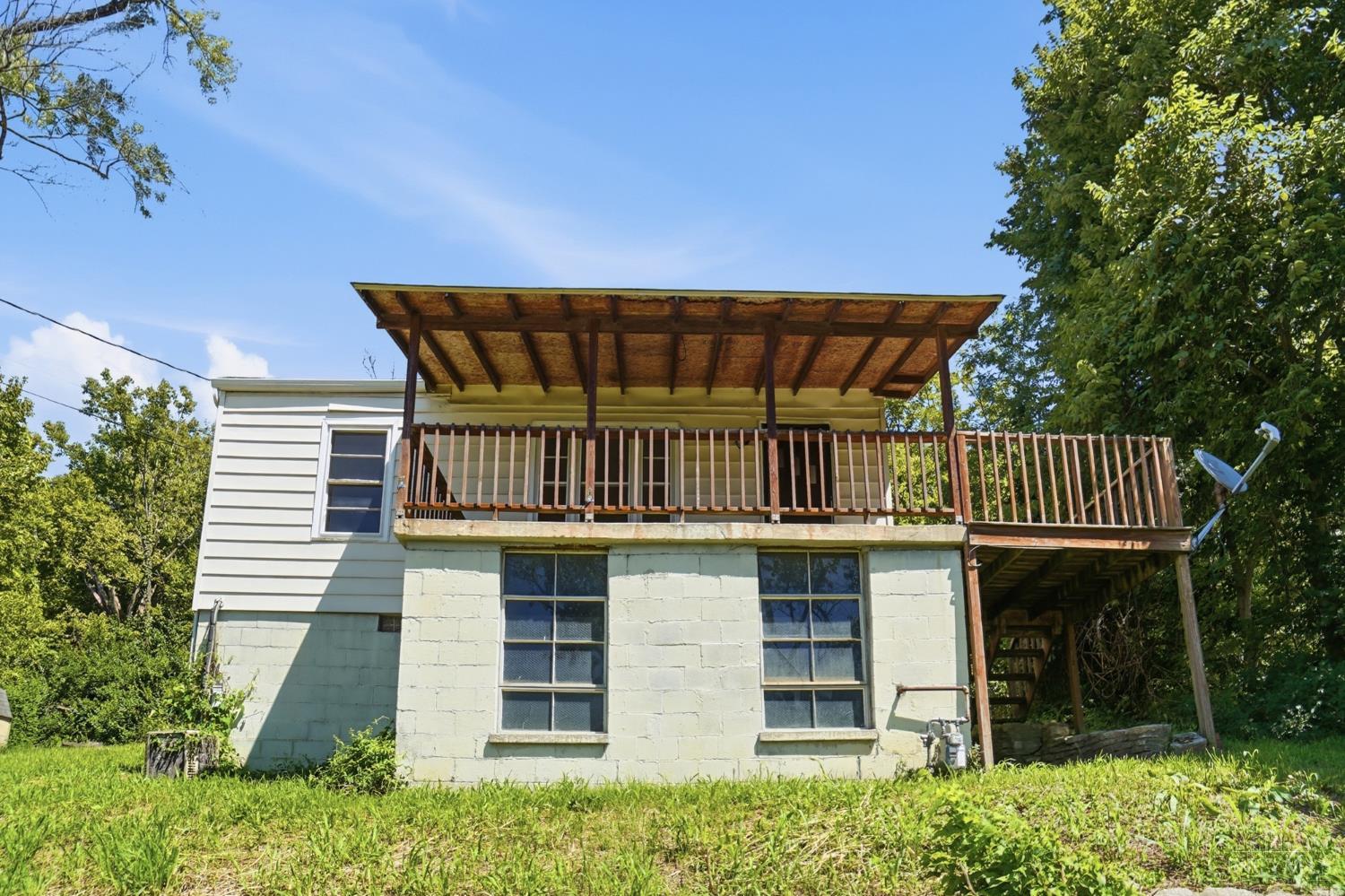 5474 River Road Property Photo 1