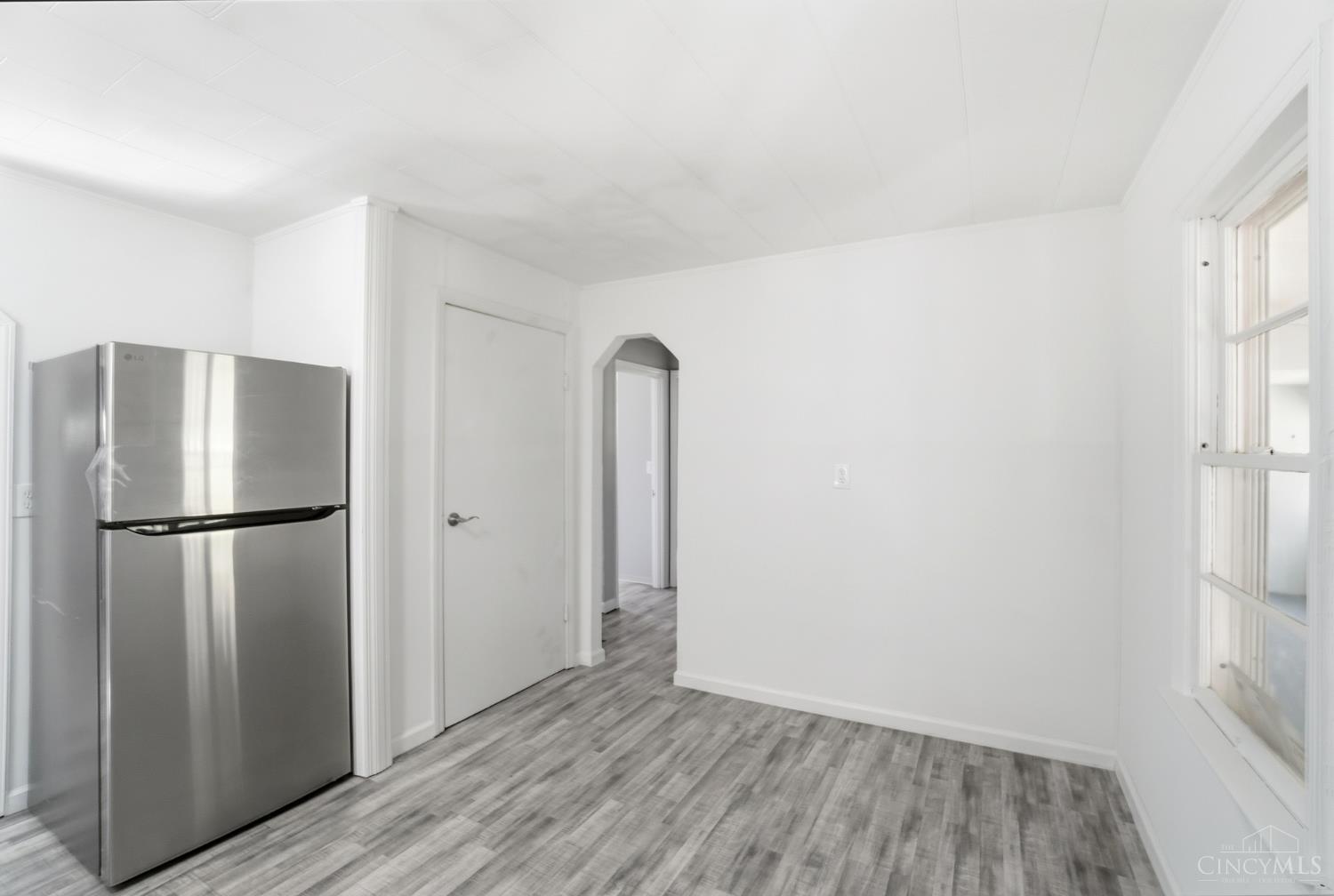 5474 River Road Property Photo 15