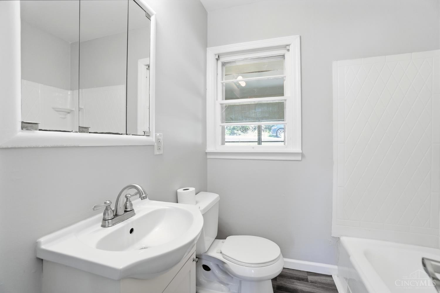 5474 River Road Property Photo 18