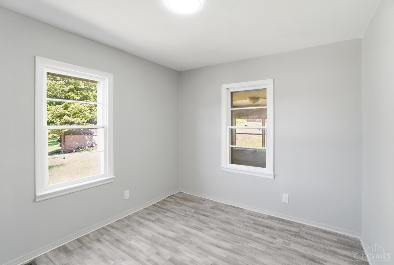 5474 River Road Property Photo 19
