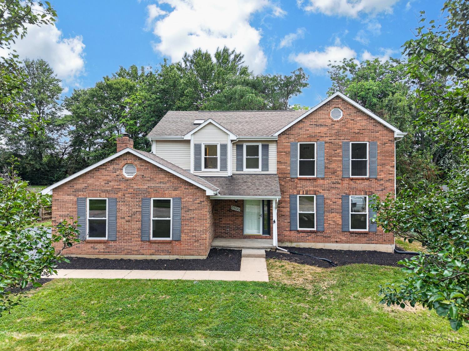 3200 Shadow Ridge Drive Property Photo 2