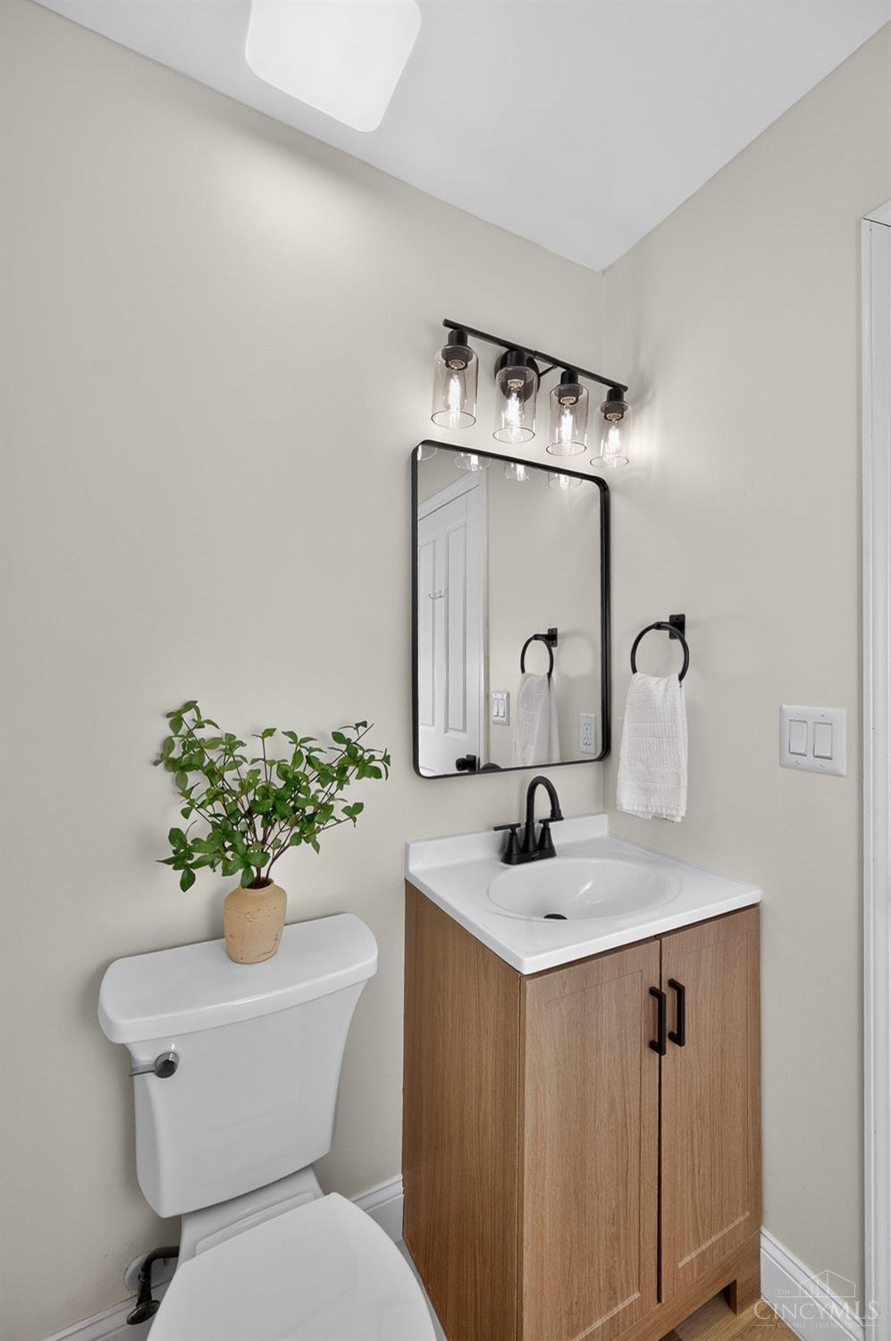 3200 Shadow Ridge Drive Property Photo 30