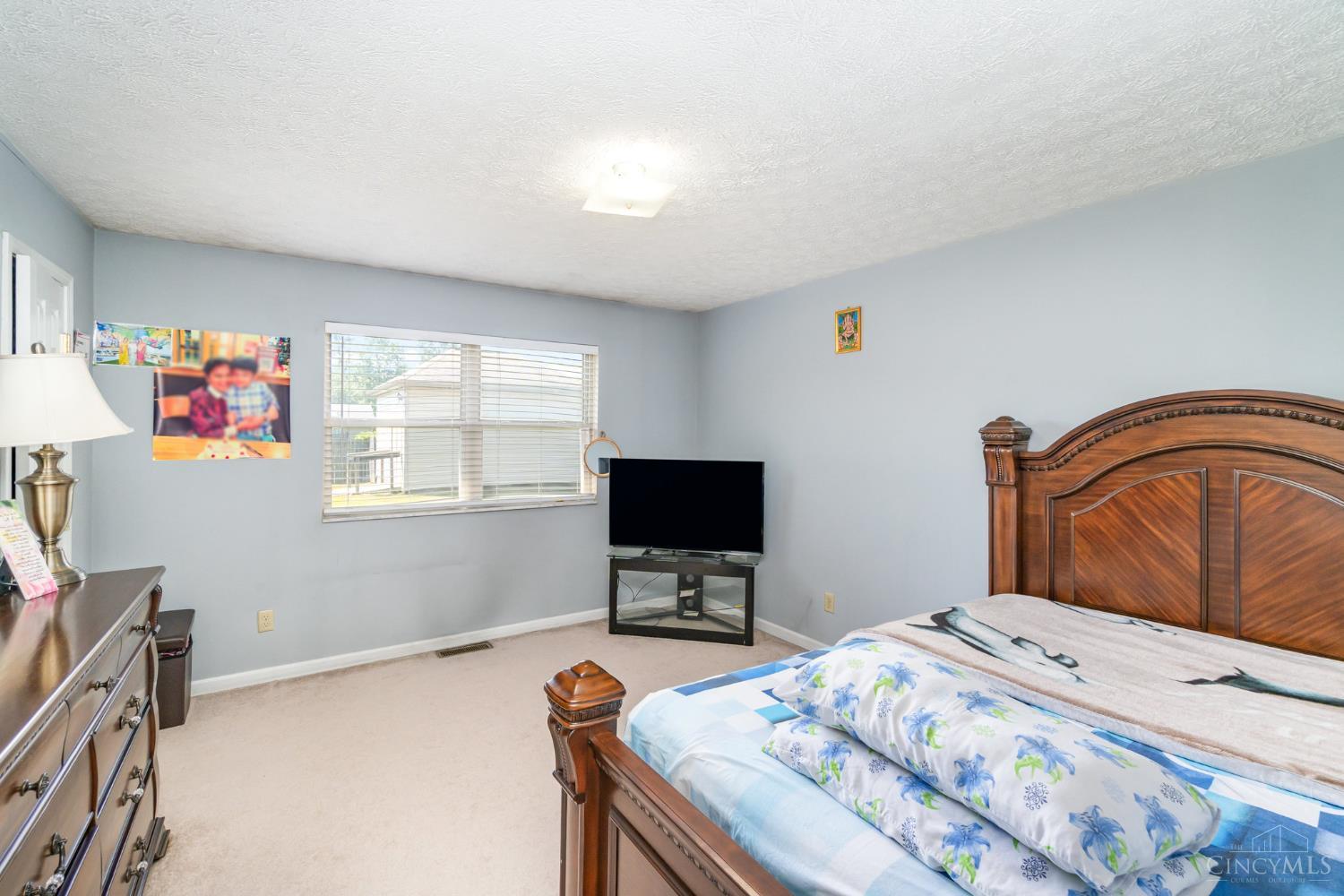 175 Douglas Circle Property Photo 14