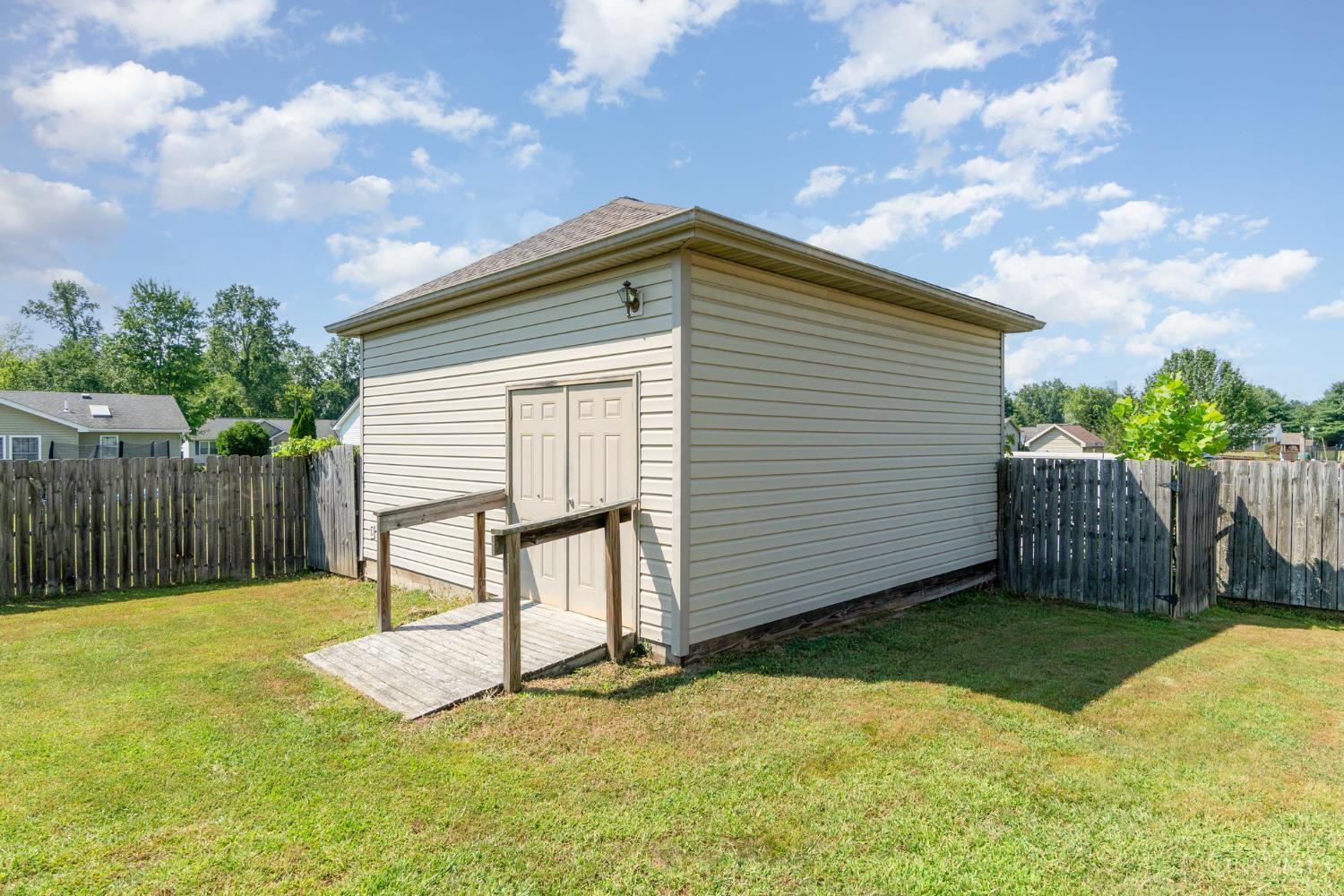 175 Douglas Circle Property Photo 19
