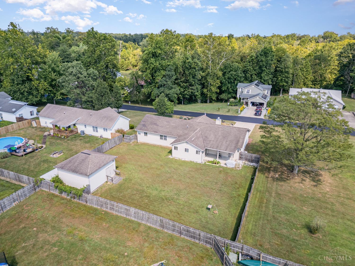 175 Douglas Circle Property Photo 25
