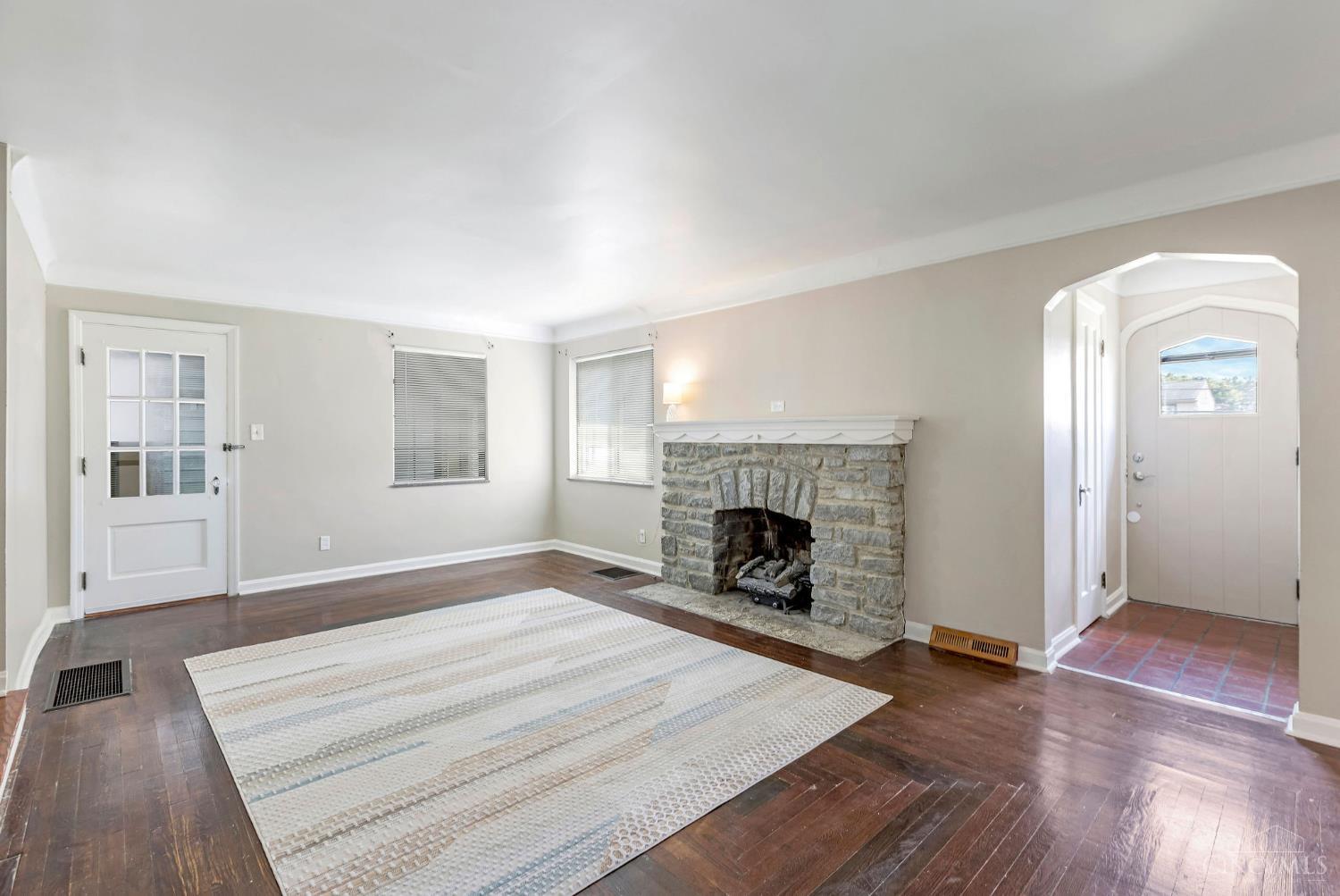 2936 North Bend Road Property Photo 4