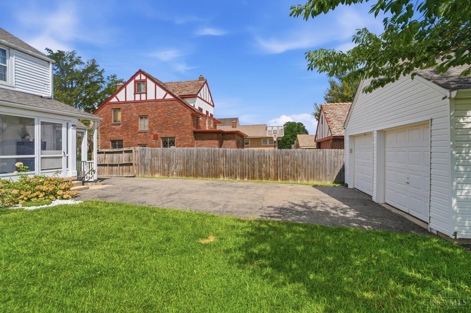 N 616 Dick Avenue Property Photo 45