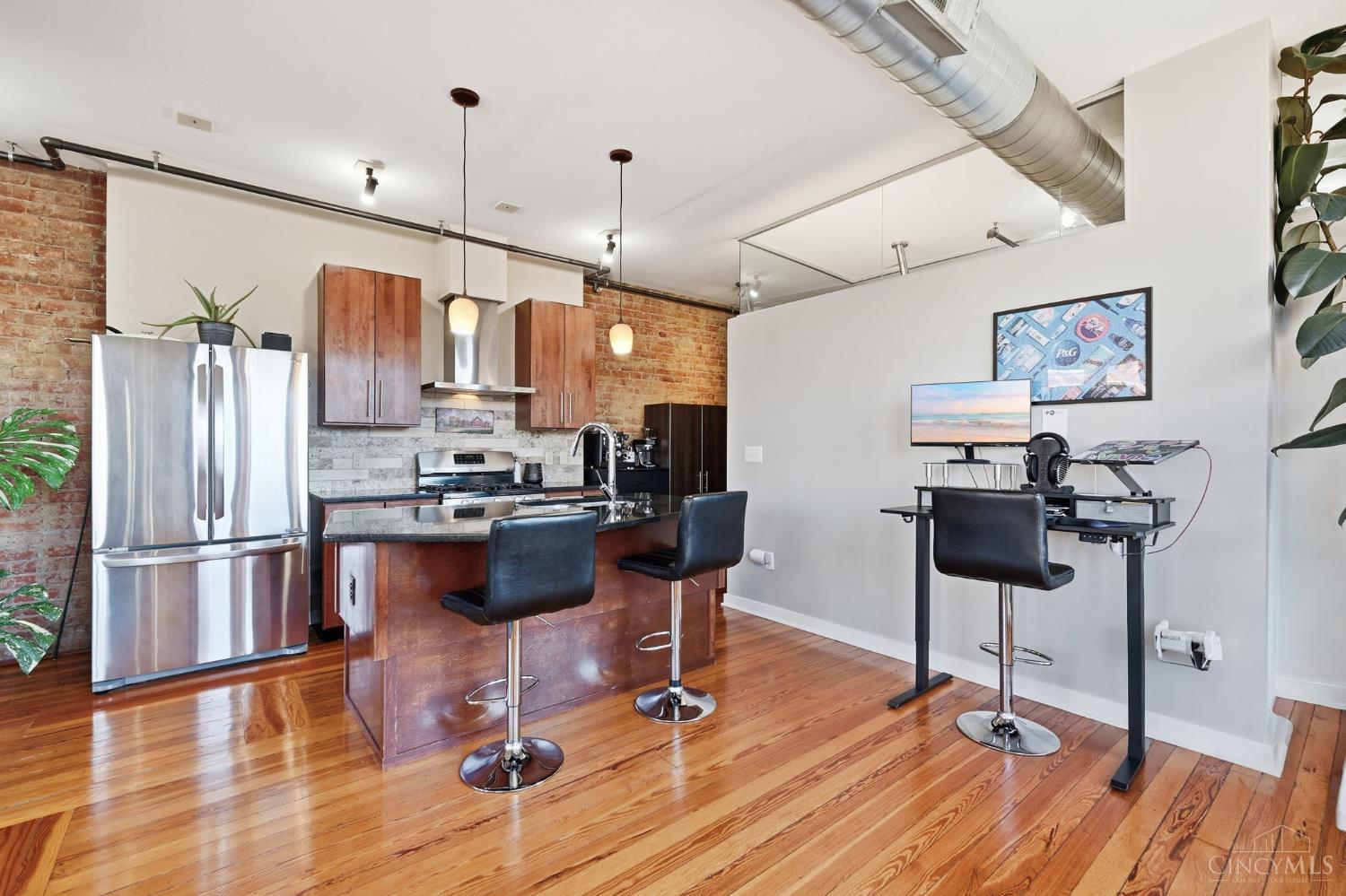 1237 Vine Property Photo 14