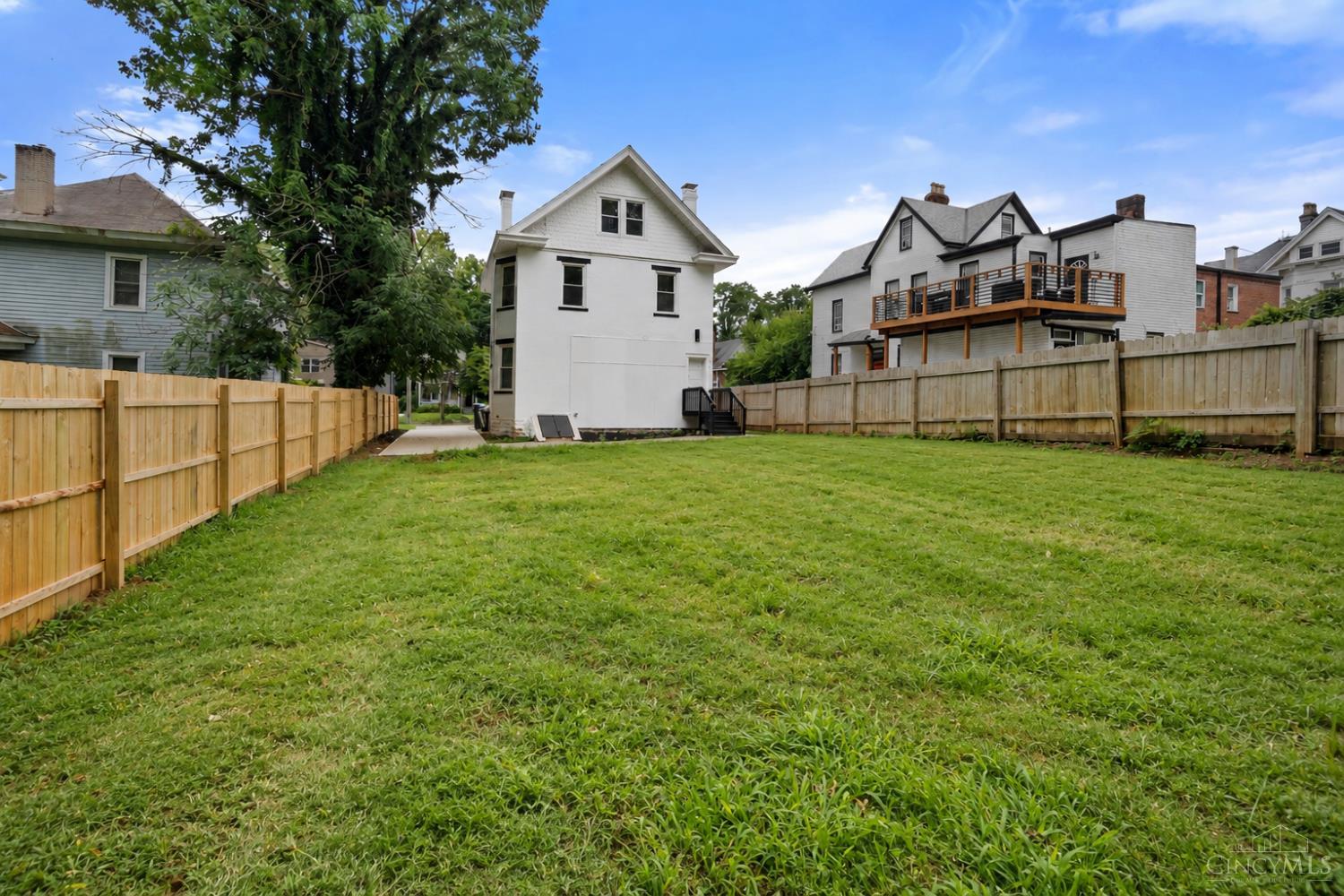 1860 Kinney Avenue Property Photo 34