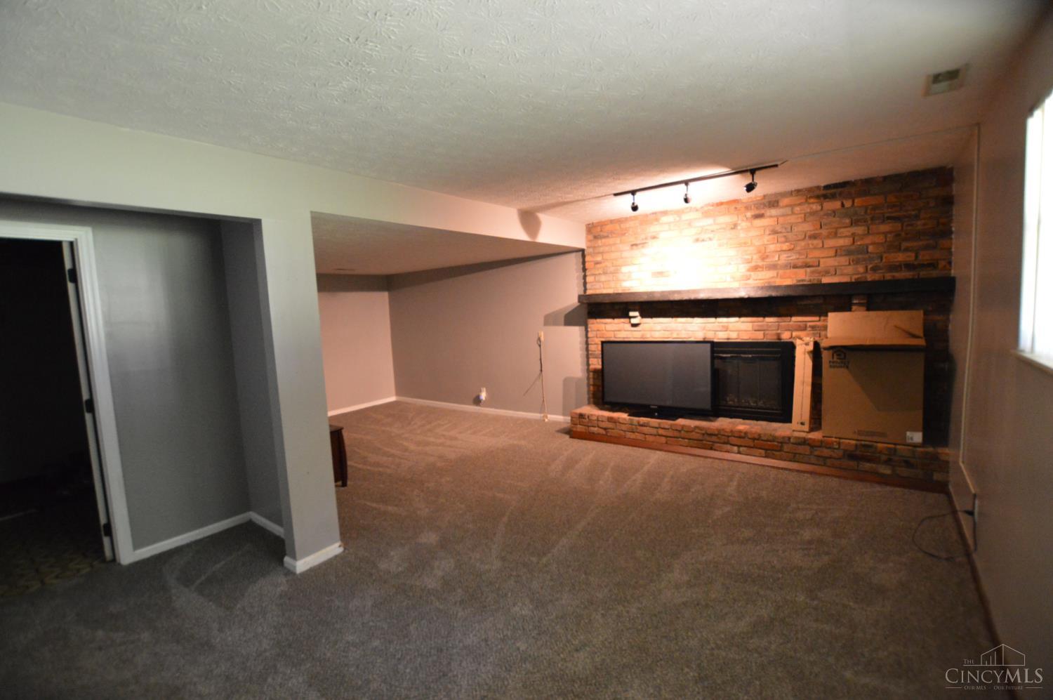 5775 Lake Michigan Drive Property Photo 13