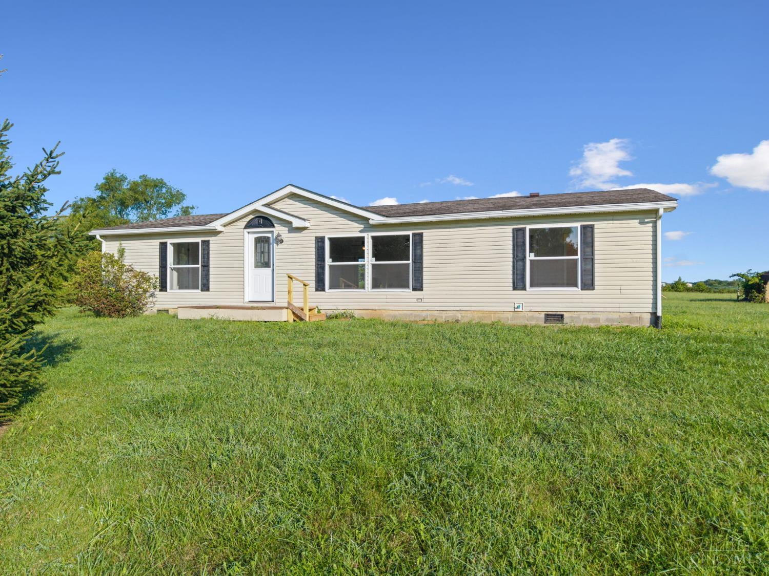 729 Francis Road Property Photo 1