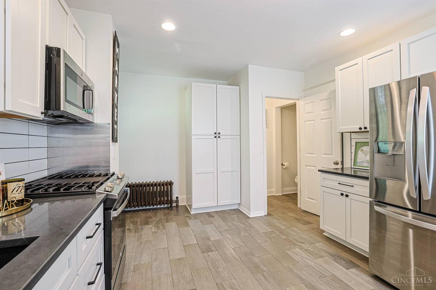 3639 Columbus Avenue Property Photo 11