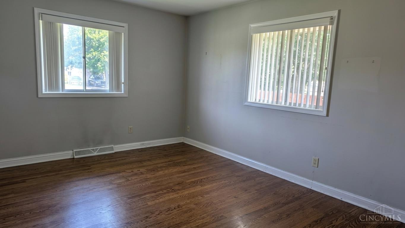 938 Hicks Boulevard Property Photo 13
