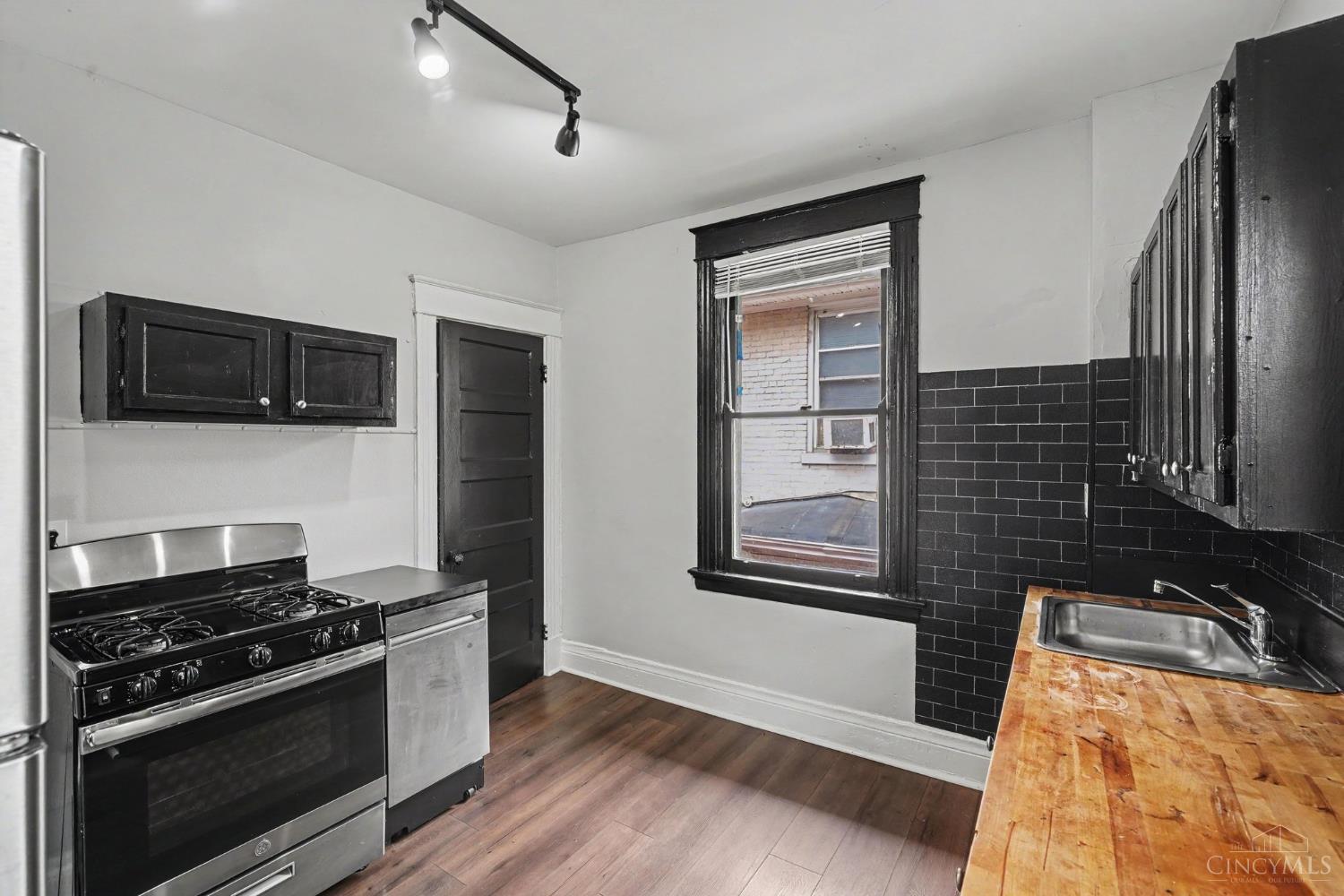 172 Kinsey Avenue Property Photo 16