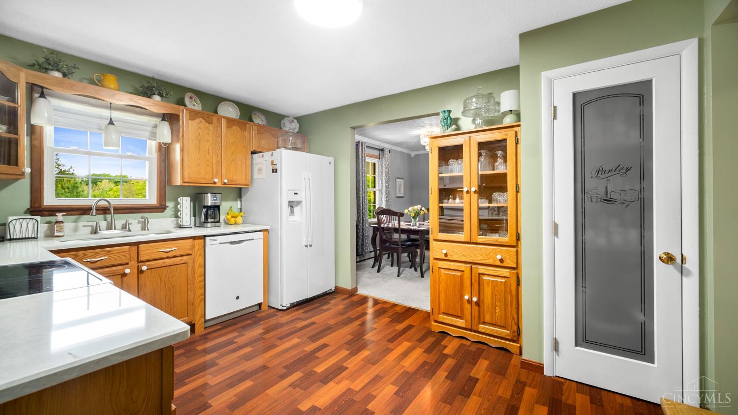2424 Tulip Road Property Photo 9