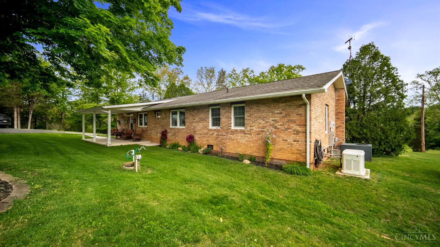 2424 Tulip Road Property Photo 24