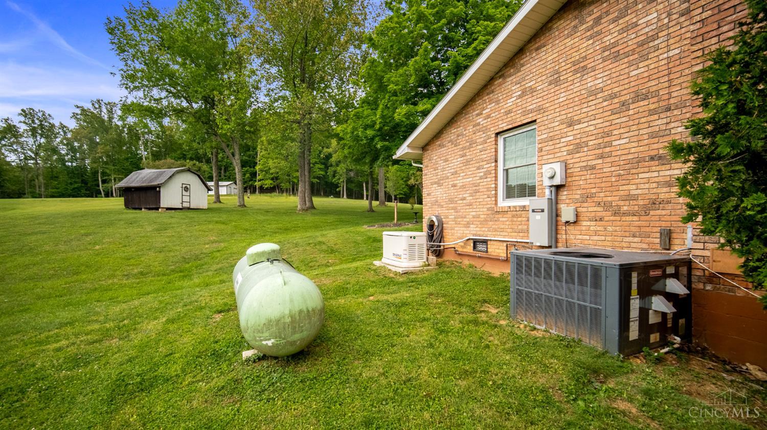 2424 Tulip Road Property Photo 30