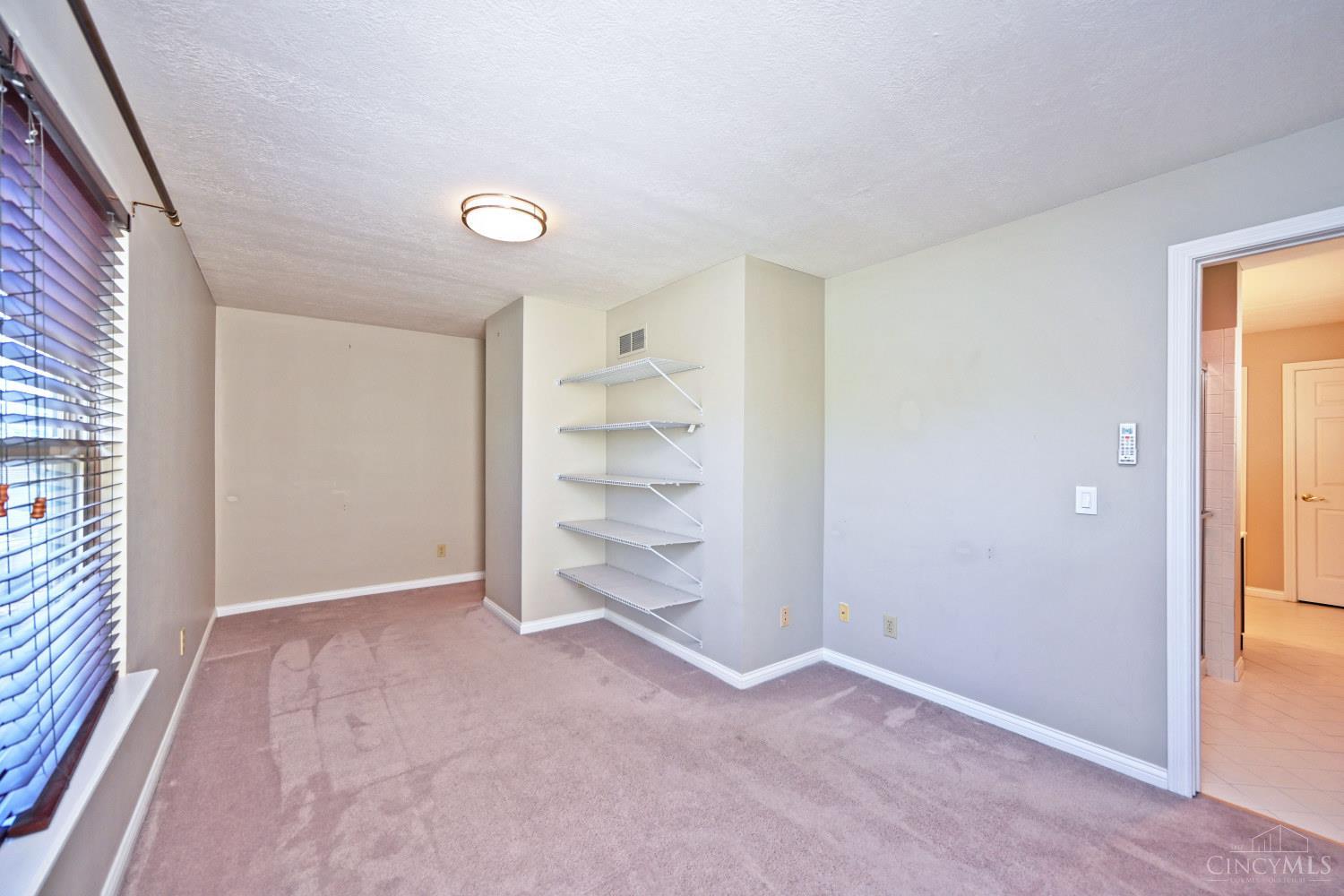 940 Weninger Circle Property Photo 23