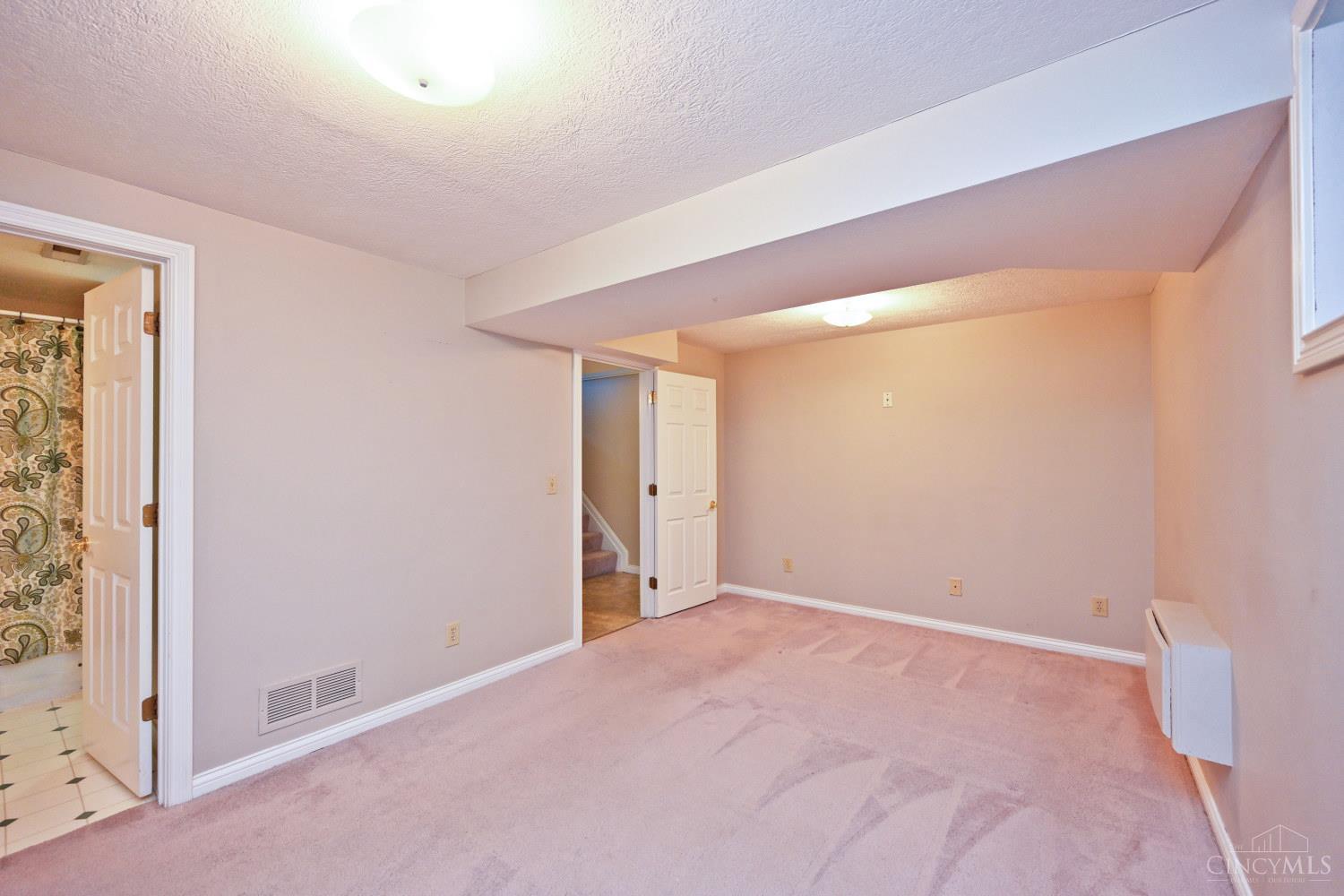 940 Weninger Circle Property Photo 26
