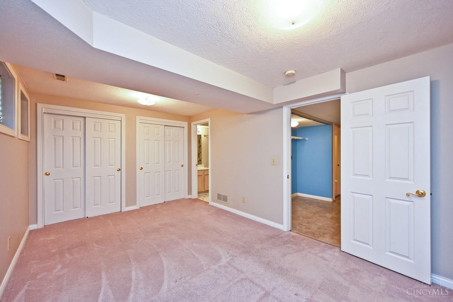 940 Weninger Circle Property Photo 27