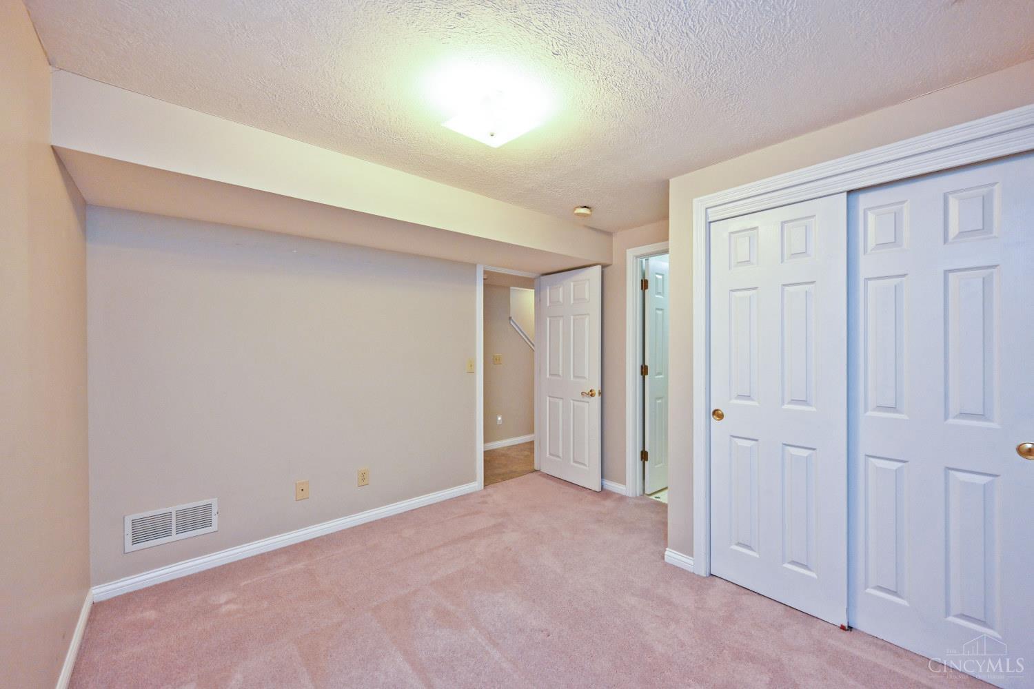 940 Weninger Circle Property Photo 30