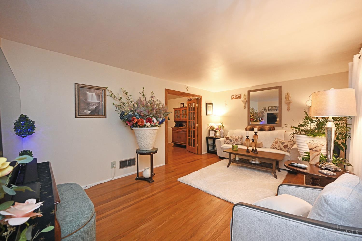 12012 Cantrell Drive Property Photo 6