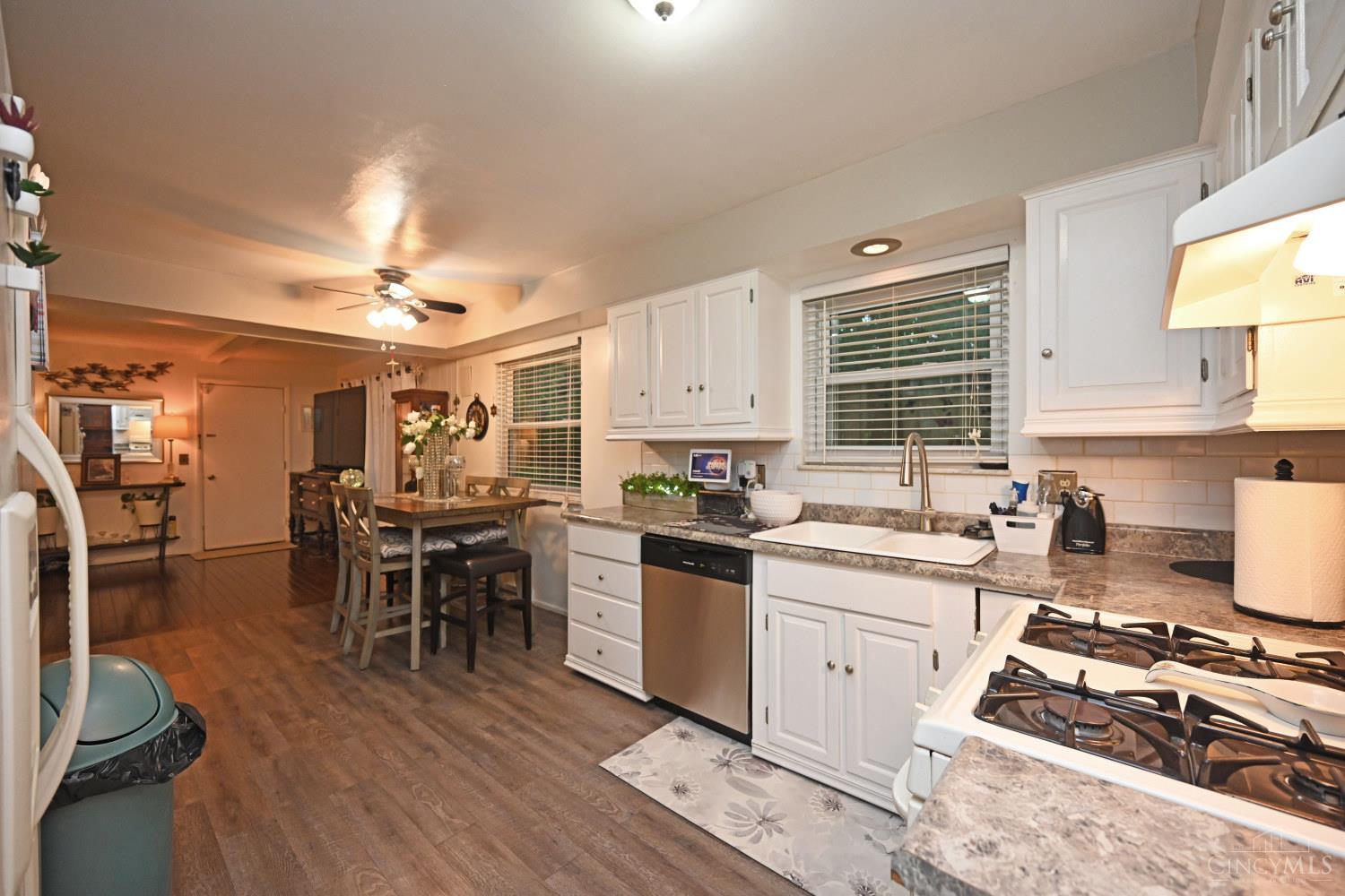 12012 Cantrell Drive Property Photo 12