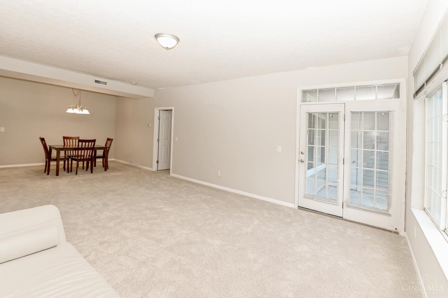 4240 Endeavor Drive Property Photo 7
