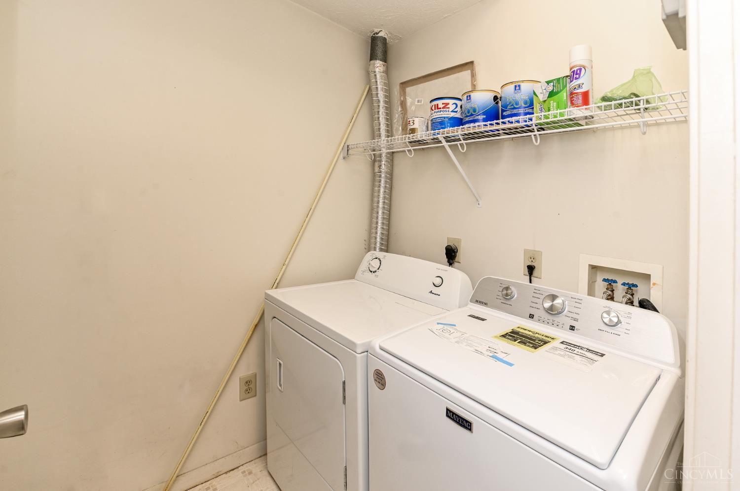 4240 Endeavor Drive Property Photo 12