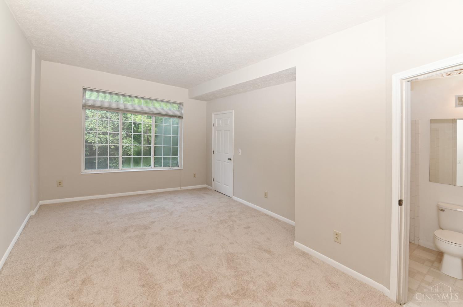 4240 Endeavor Drive Property Photo 19