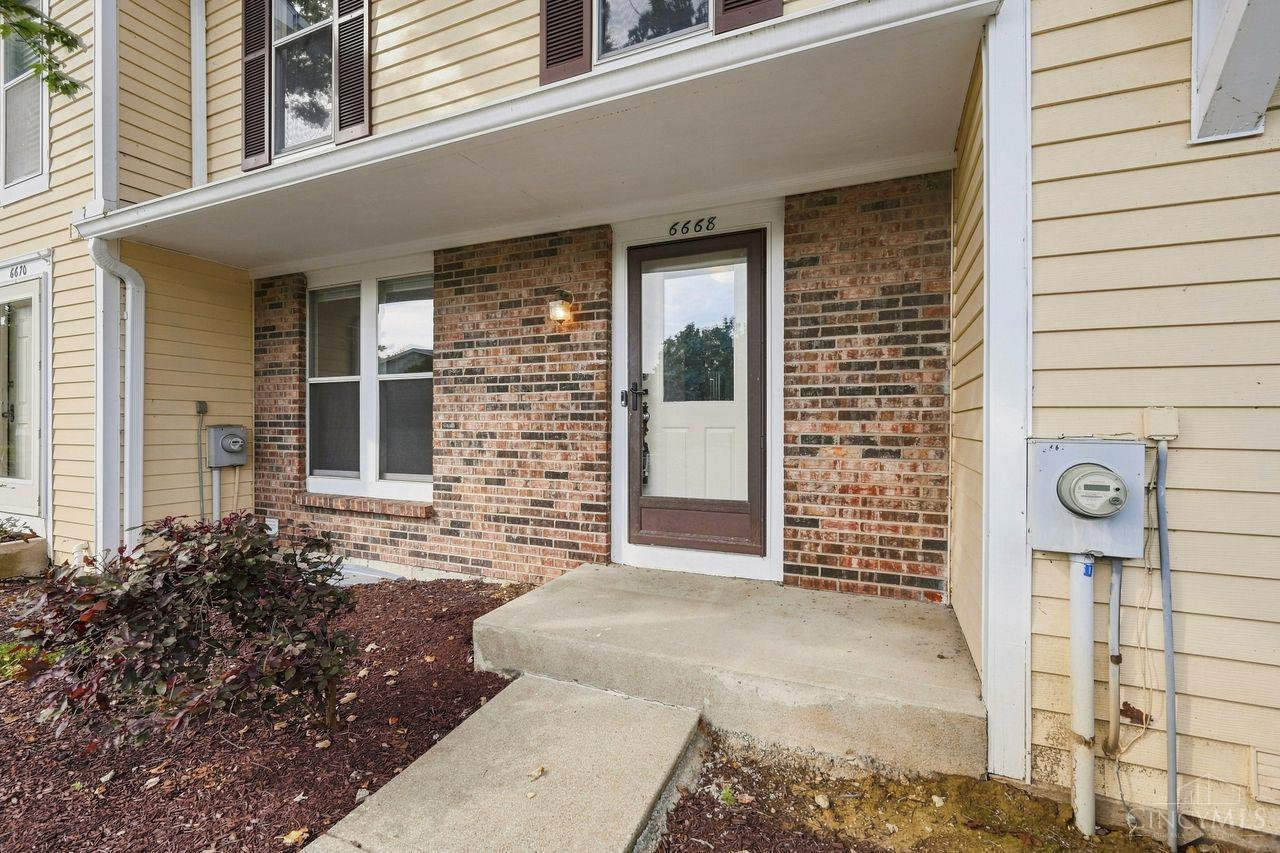 6668 Ashley Court Property Photo 3
