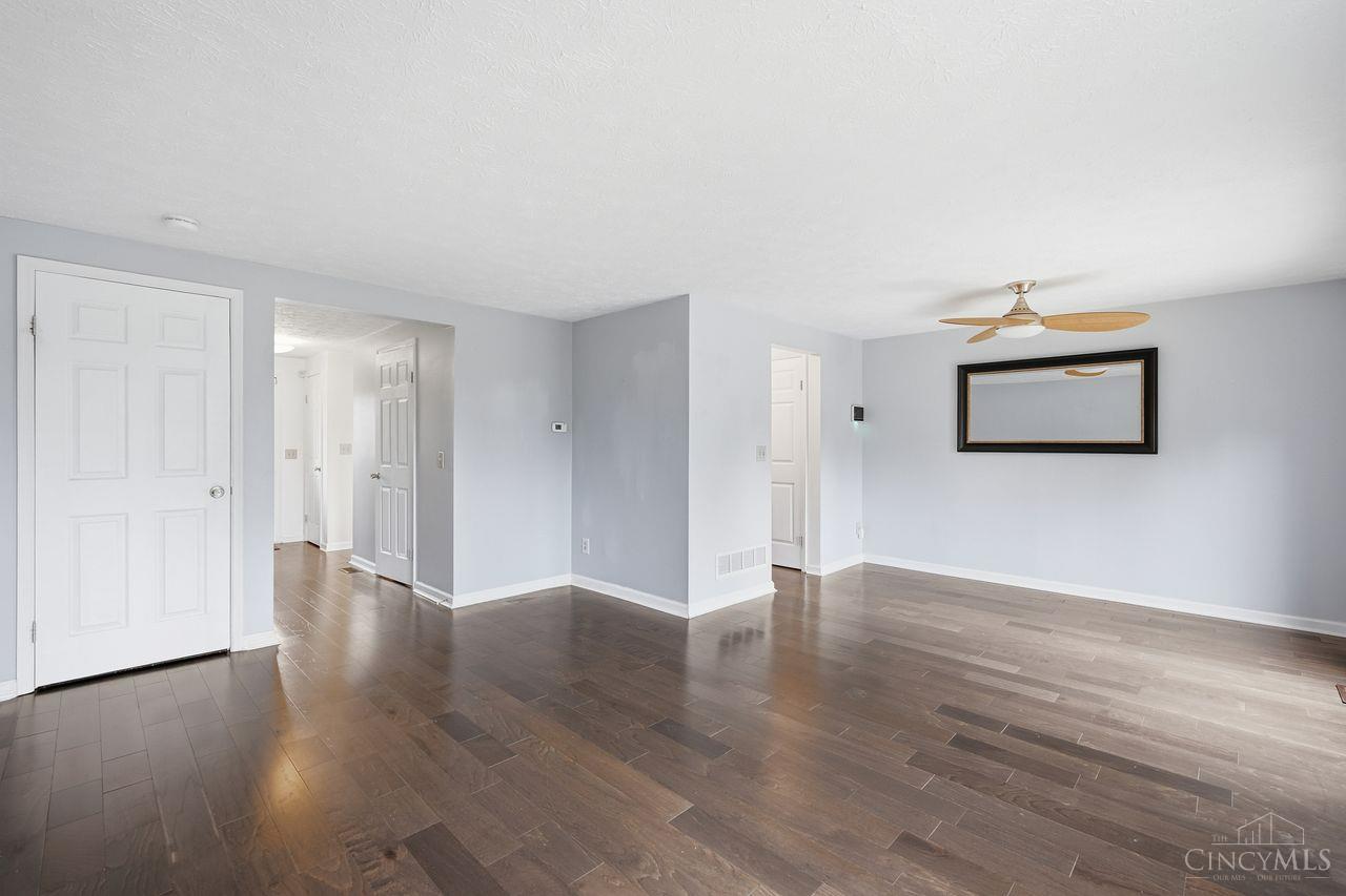 6668 Ashley Court Property Photo 7
