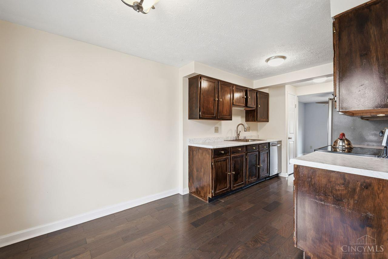 6668 Ashley Court Property Photo 13