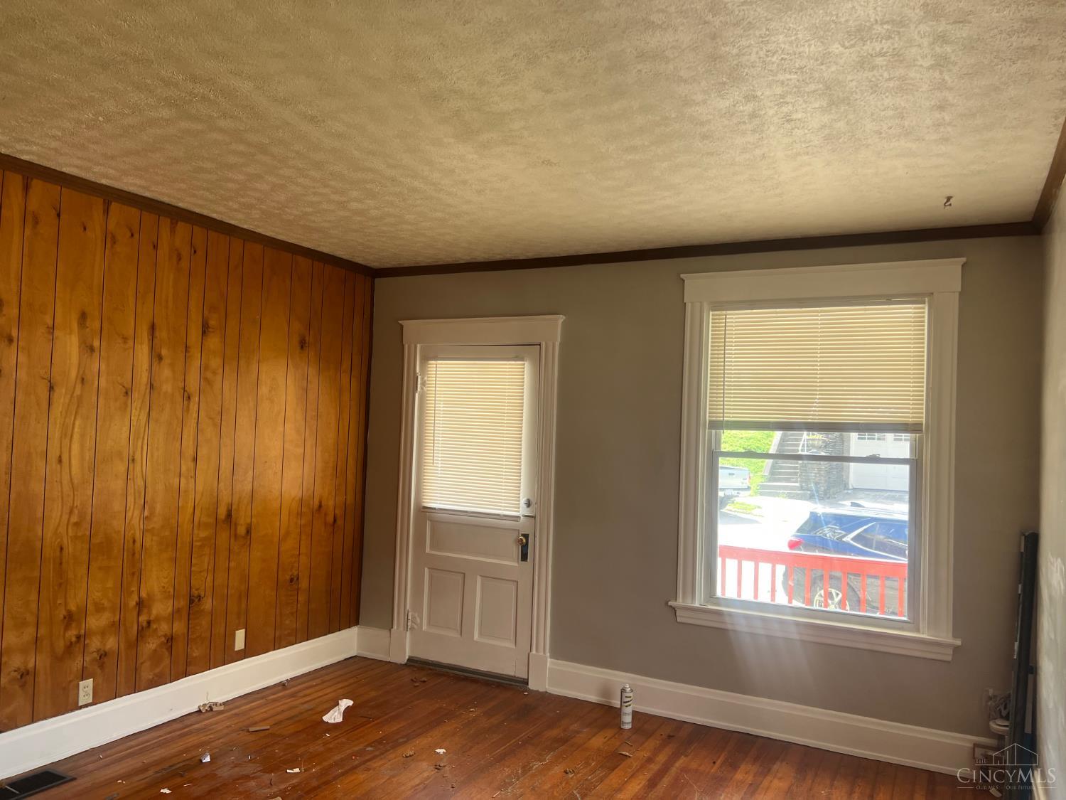 1274 Ross Avenue Property Photo 5