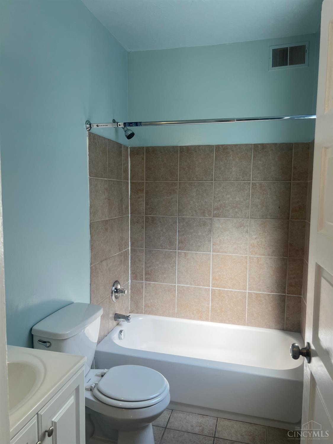 1274 Ross Avenue Property Photo 12