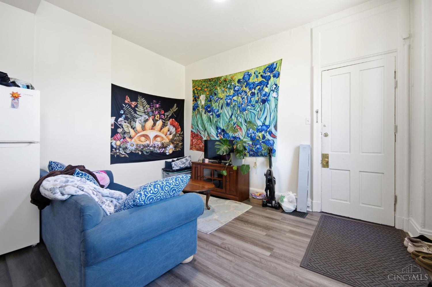 215 Warner Street Property Photo 2
