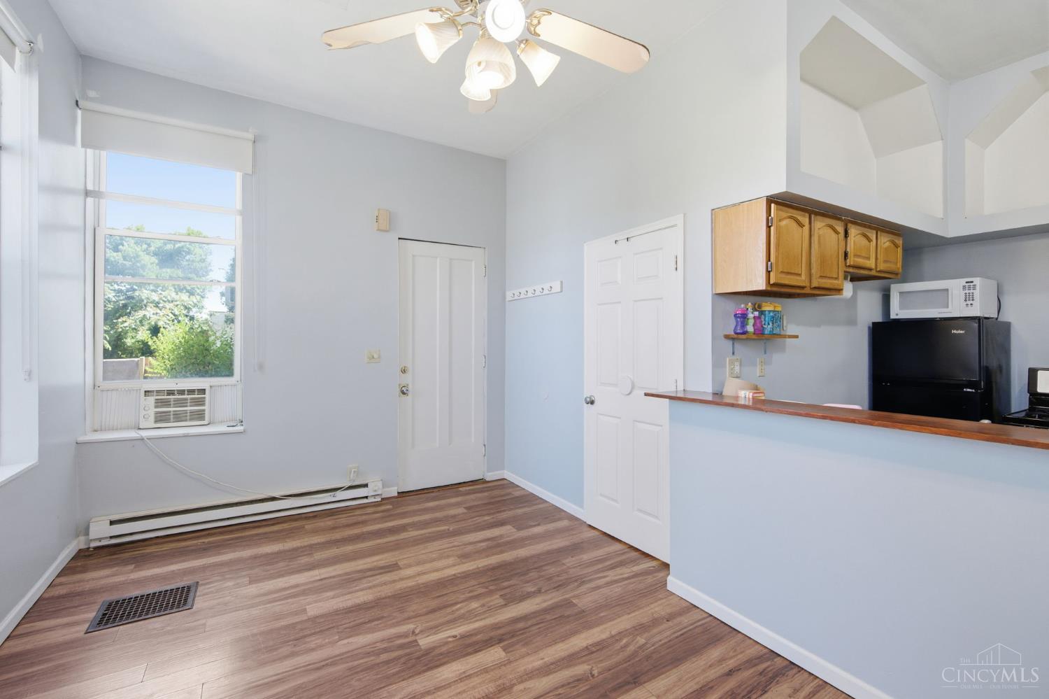 215 Warner Street Property Photo 19
