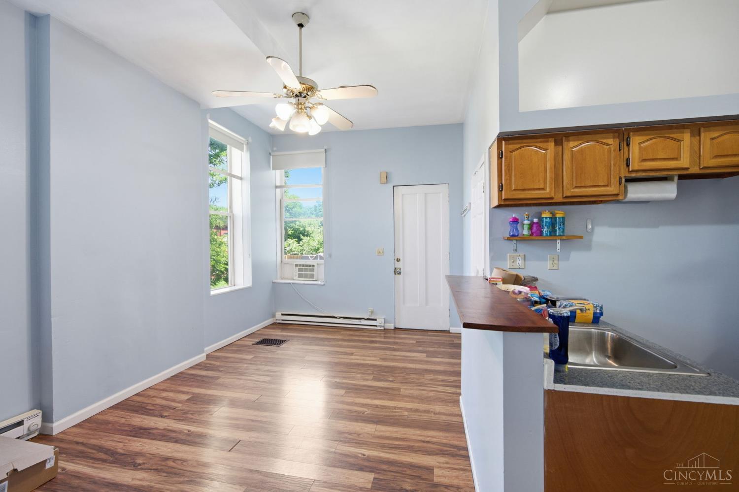 215 Warner Street Property Photo 20