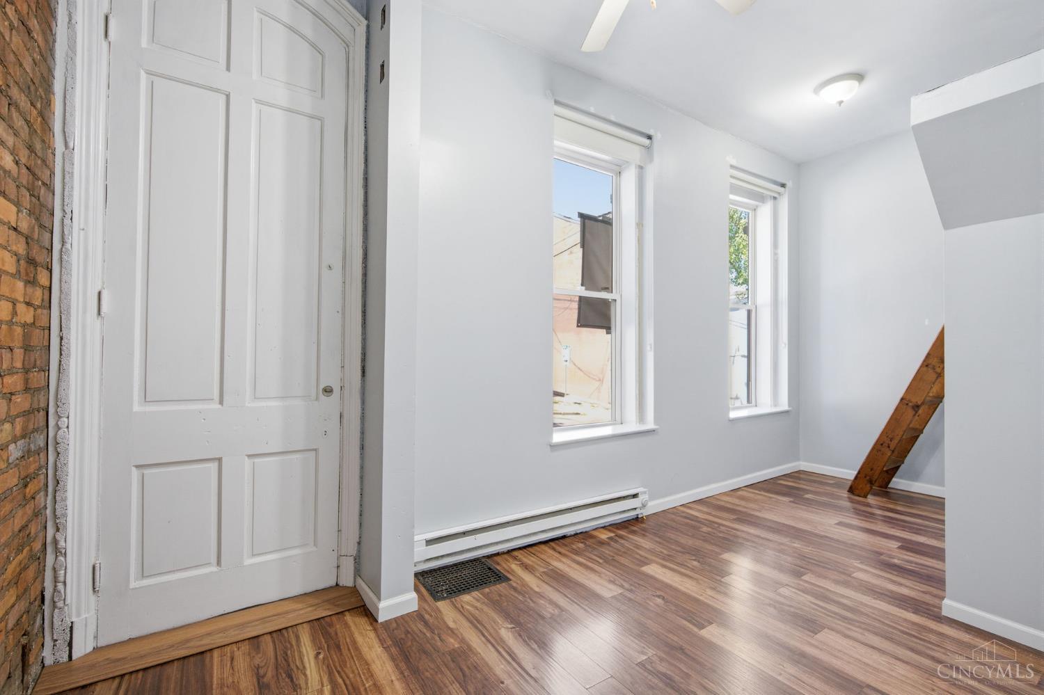 215 Warner Street Property Photo 27