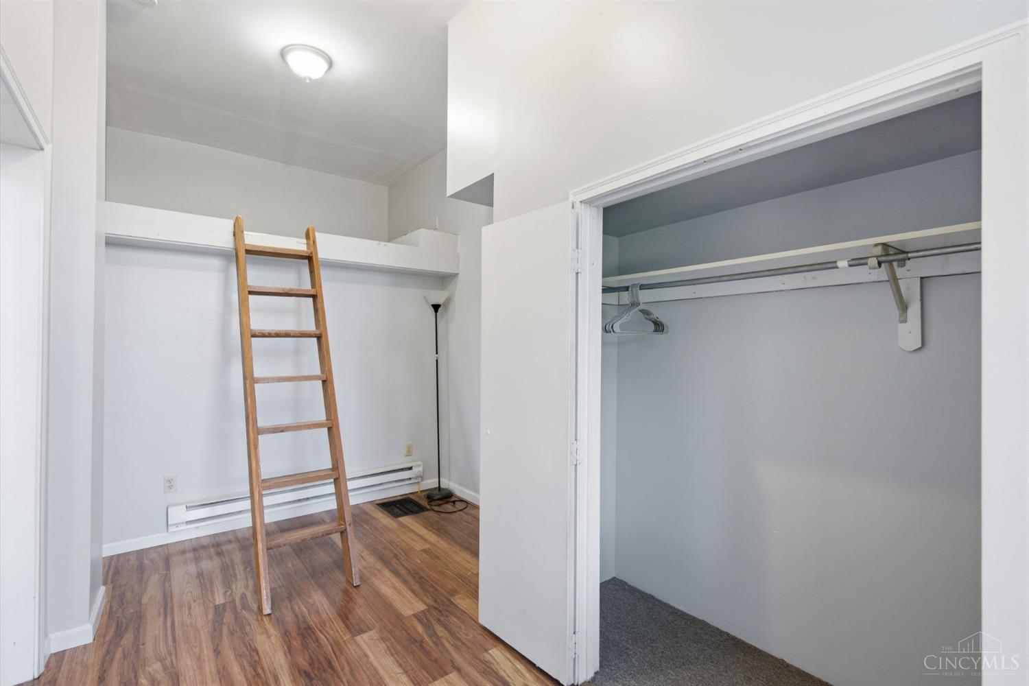 215 Warner Street Property Photo 30