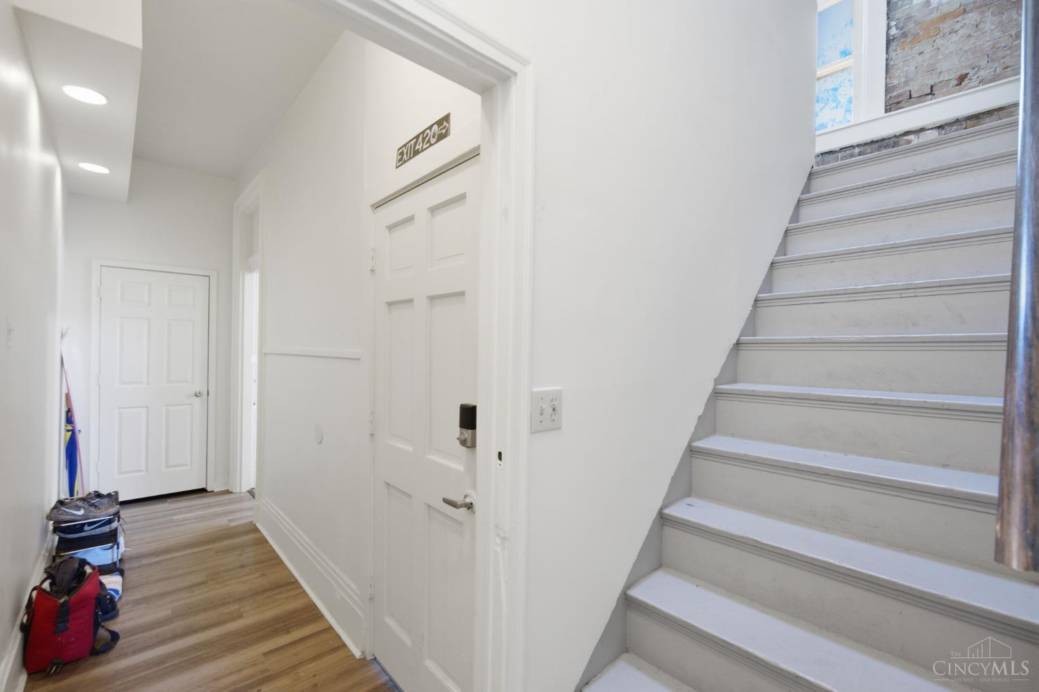 215 Warner Street Property Photo 55