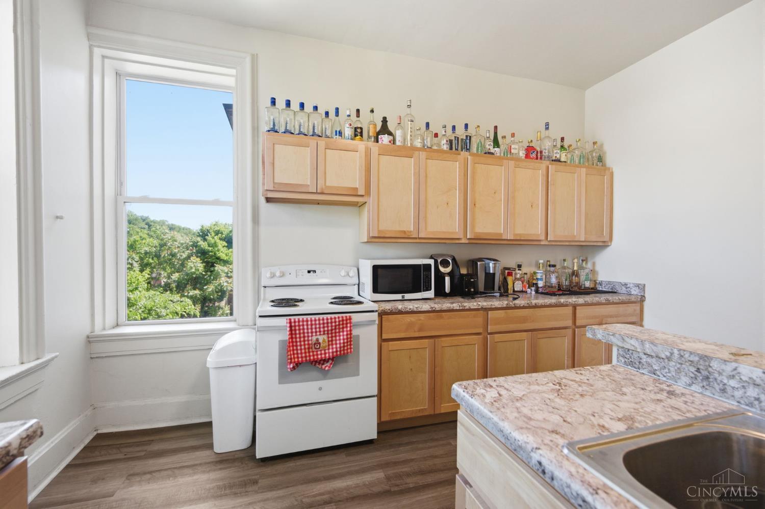 215 Warner Street Property Photo 61