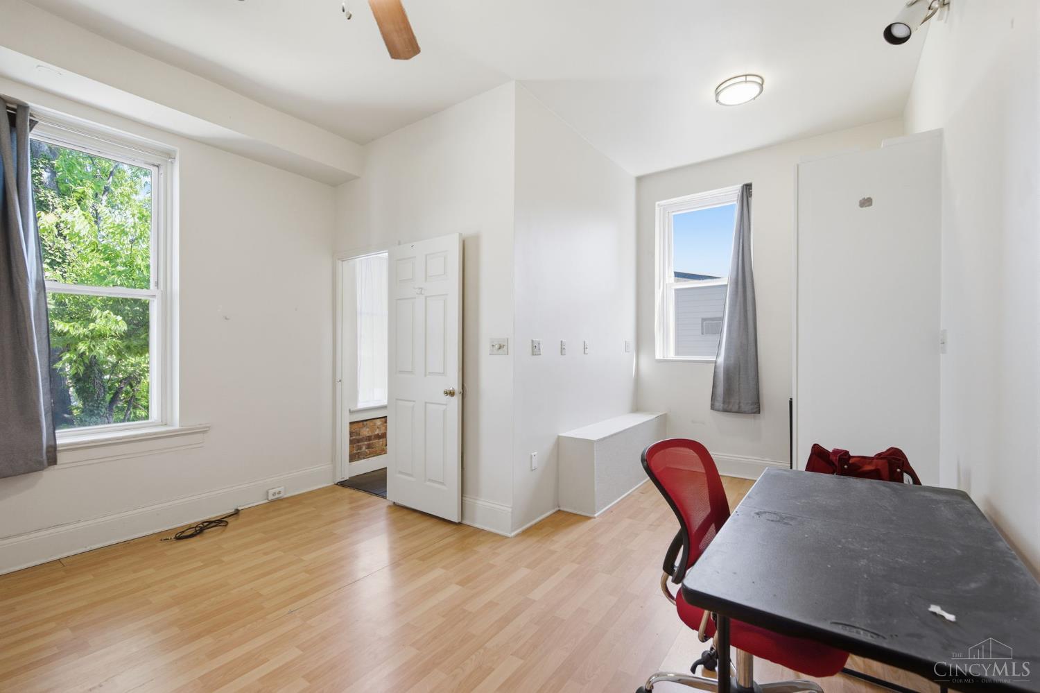 215 Warner Street Property Photo 70